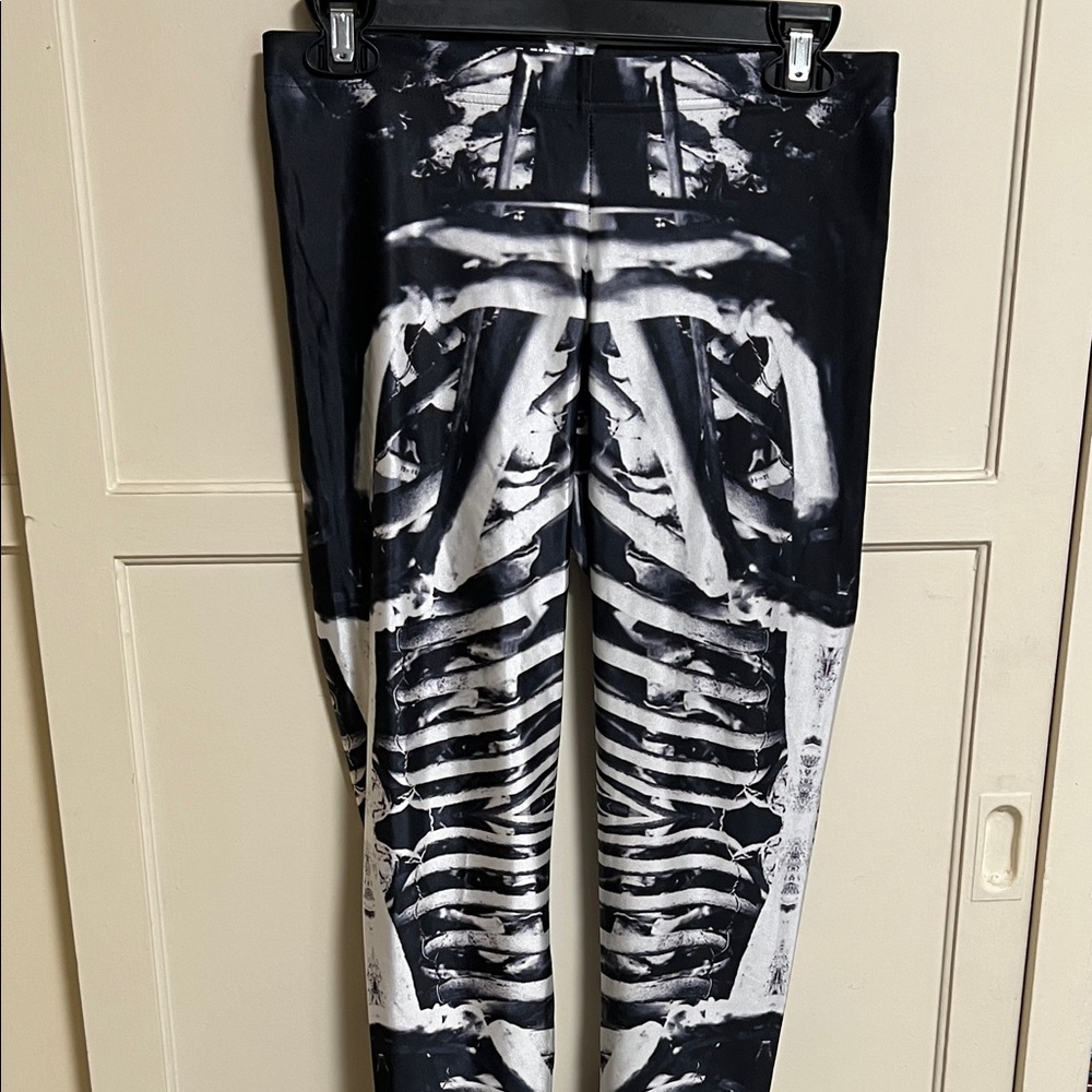 Blackmilk Rid-cage Black and White Leggings